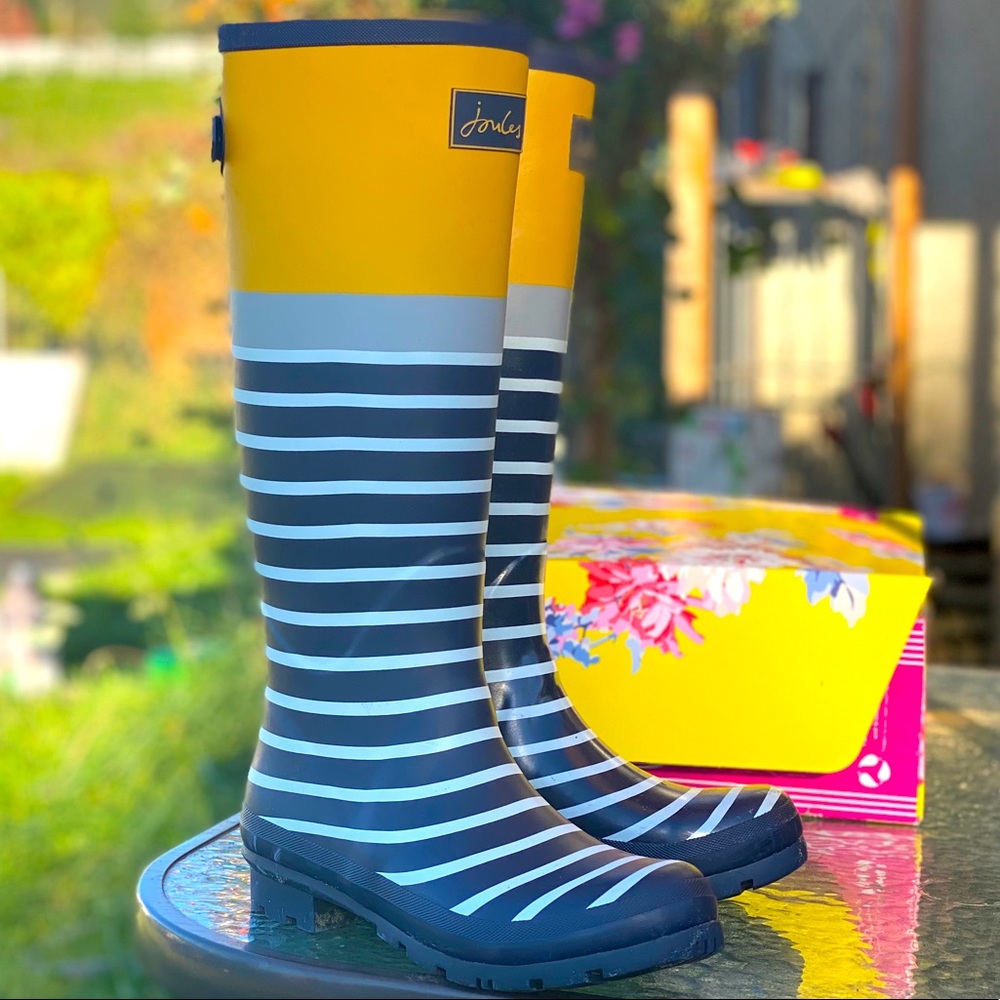 Joules Gumboot size 8 USA cute adjustable strap at the top. Worn once